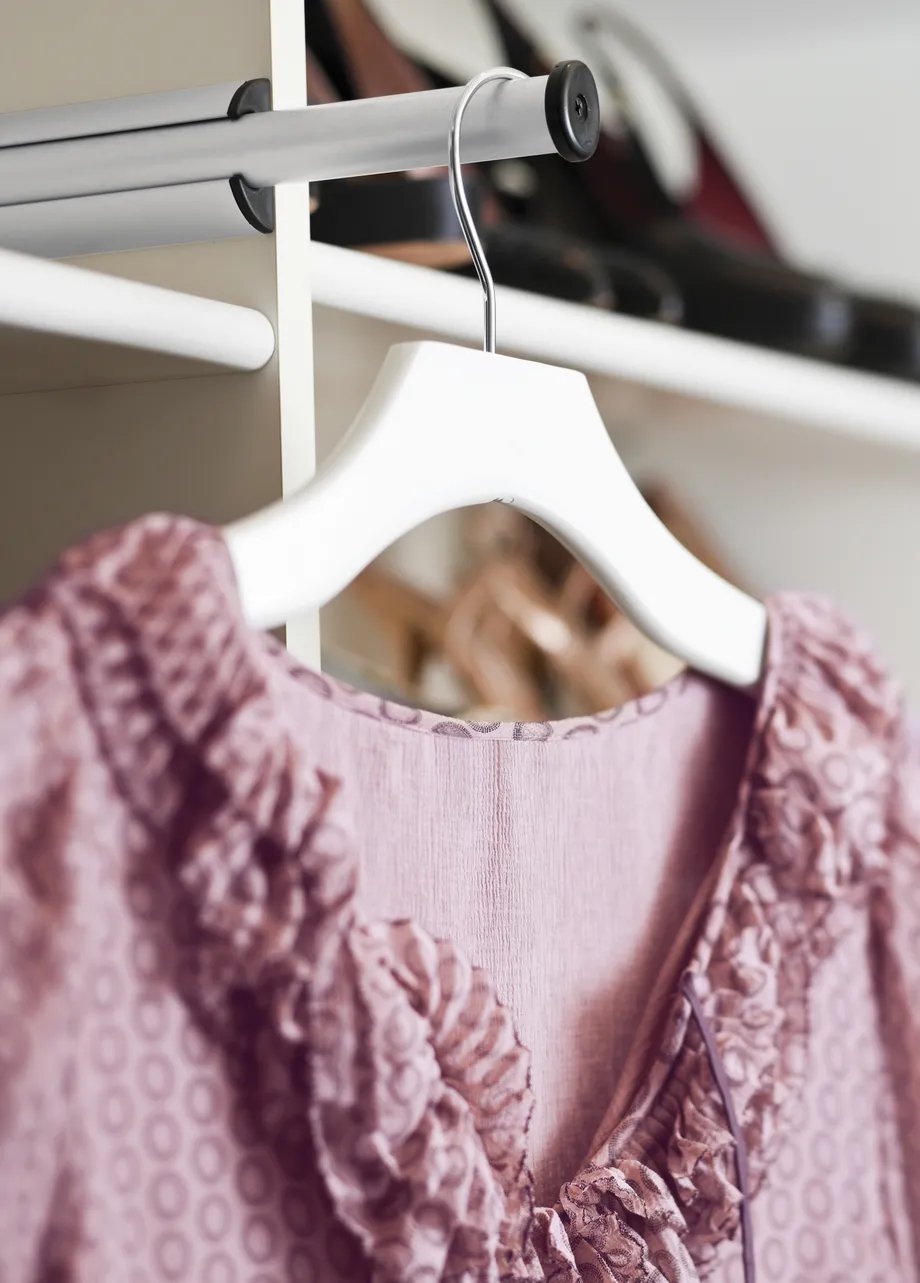 1623931221408939.jpg 21-bedroom-storage.0.webp.jpg